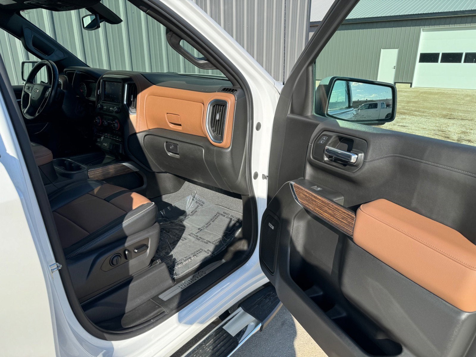 2021 Chevrolet Silverado 1500 4WD Crew Cab Short Bed High Country